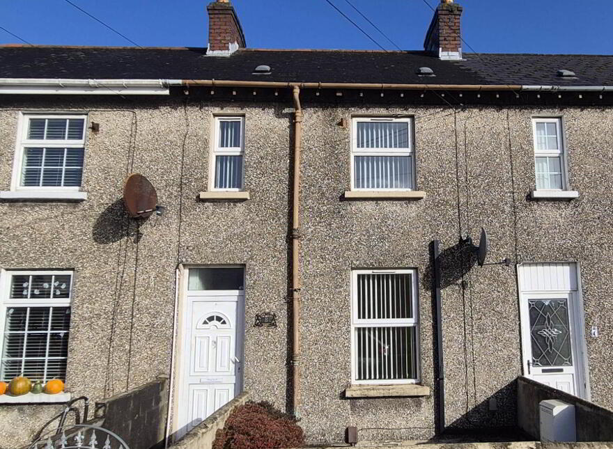 8 Maybrook Terrace, Buncrana Road, Derry, BT48 7QW