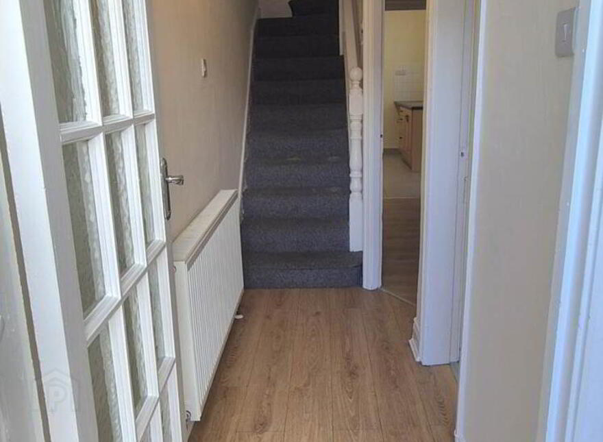 8 Maybrook Terrace, Buncrana Road, Derry, BT48 7QW