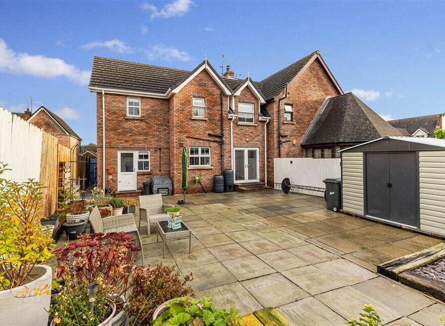 2 Church Green, Diamond Road, Dromore, BT25 1LL