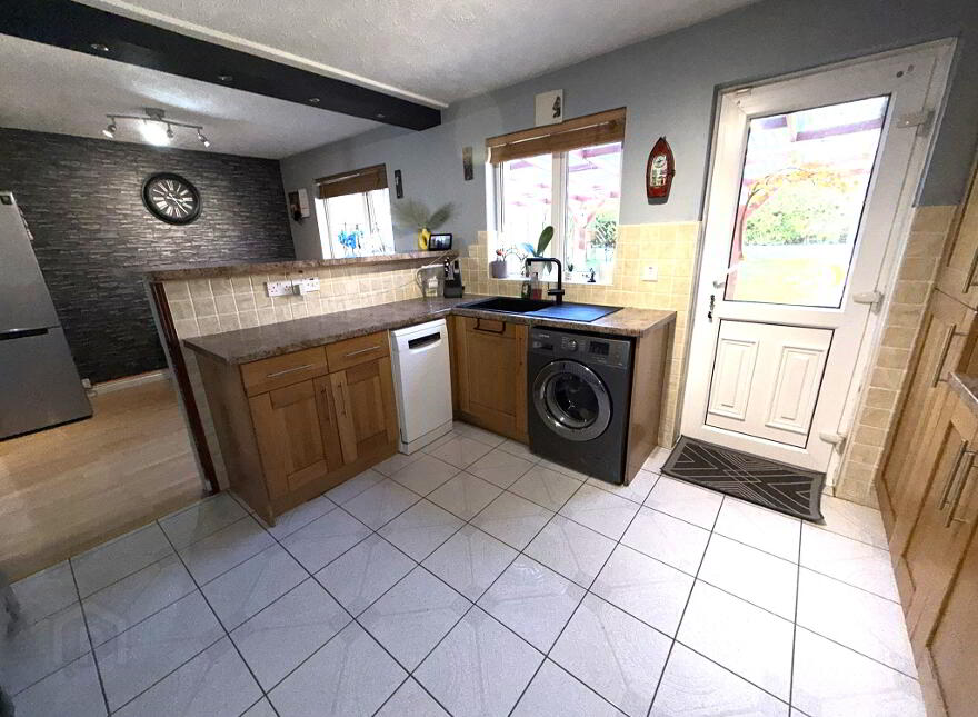18 Beechgrove, Ballymena, BT43 7NW