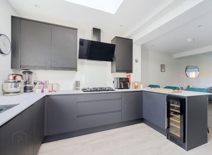 37 Ballyregan Road, Dundonald, Belfast, BT16 1HZ