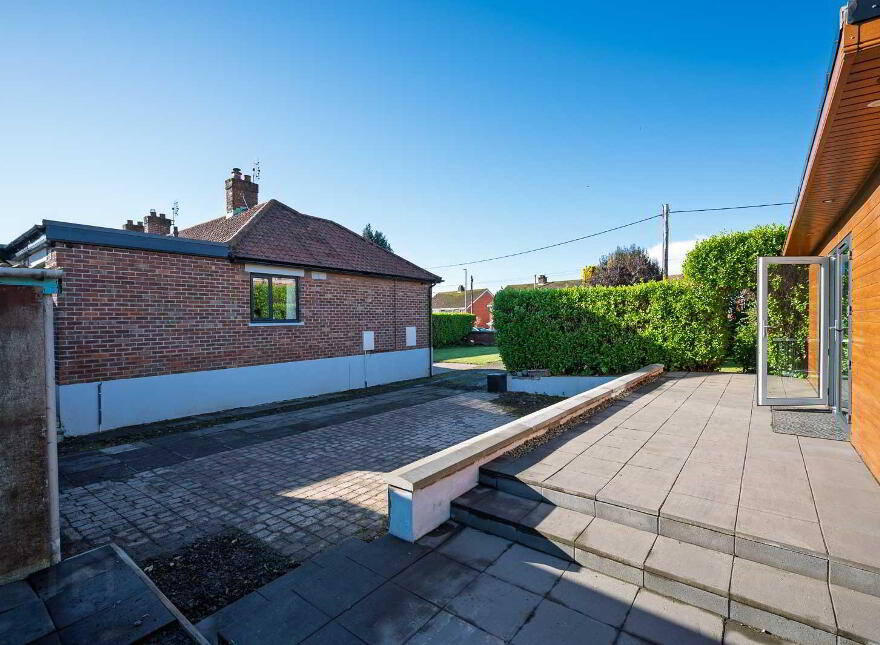37 Ballyregan Road, Dundonald, Belfast, BT16 1HZ