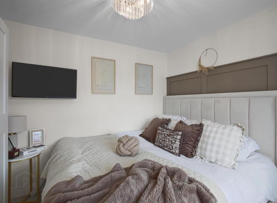 11 Ballybeen Park, Dundonald, Belfast, BT16 2QB
