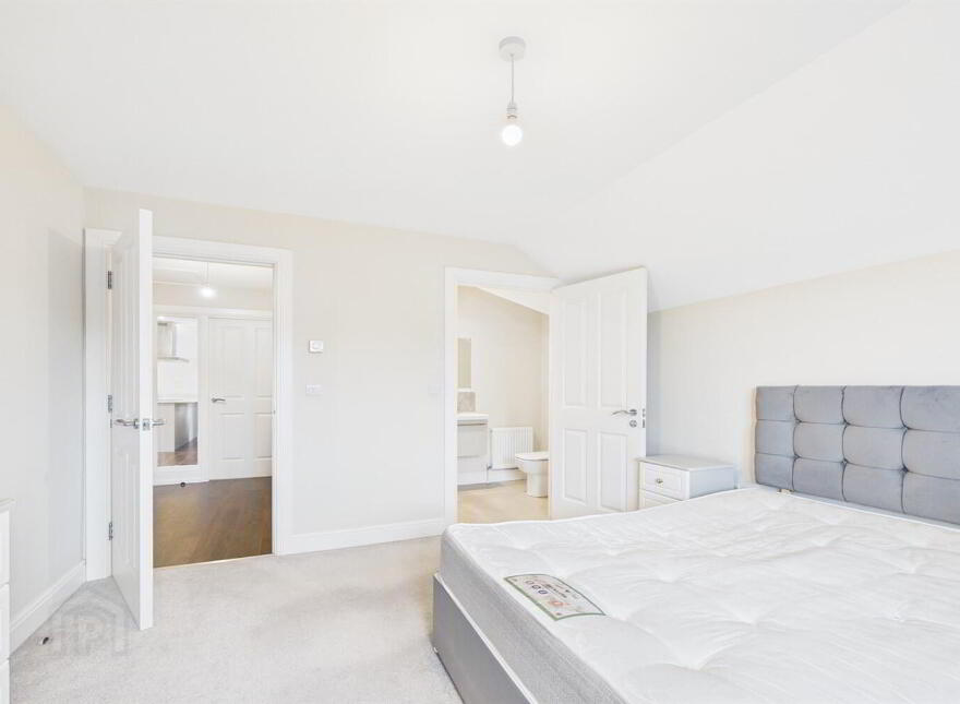 11l Oakfield Hall, Oakfield Park, Jordanstown, Newtownabbey, BT37 0QY