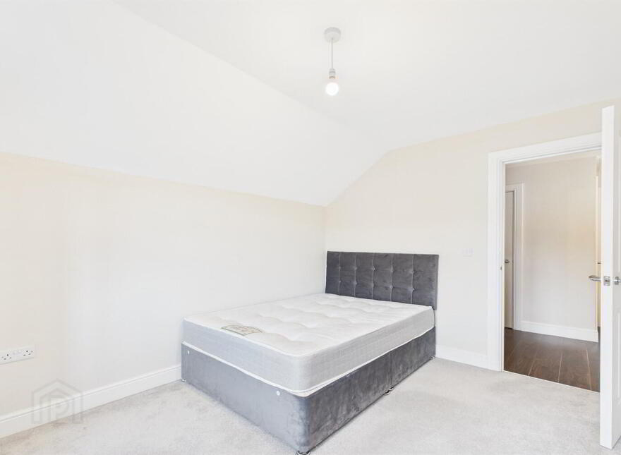 11l Oakfield Hall, Oakfield Park, Jordanstown, Newtownabbey, BT37 0QY