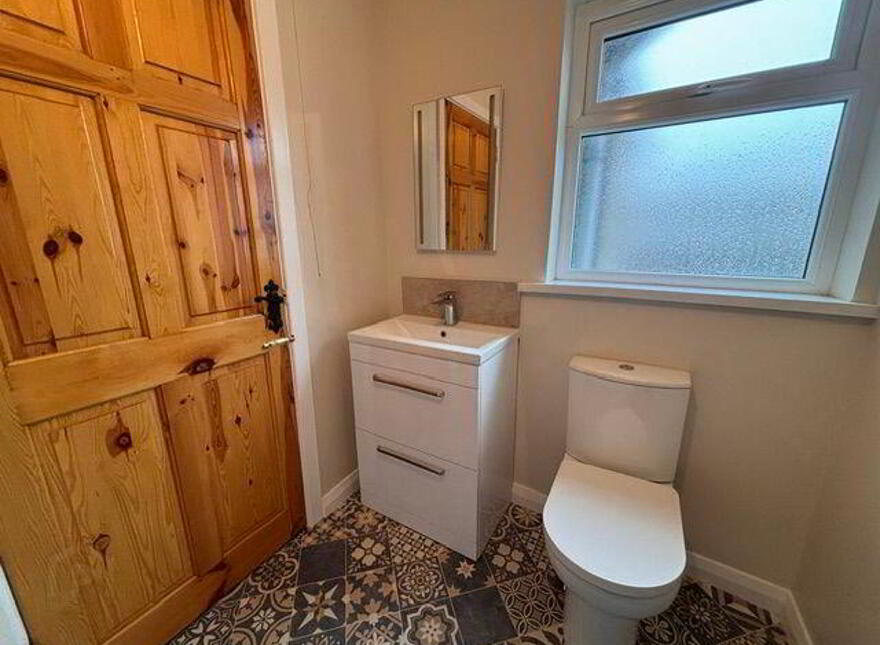 16 Mary Street, Warrenpoint, BT34 3NT