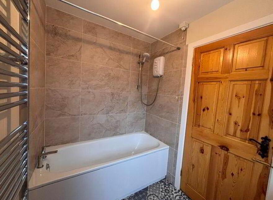 16 Mary Street, Warrenpoint, BT34 3NT