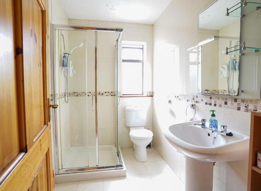 Knockbrack, Knocknagoshel, V92X437