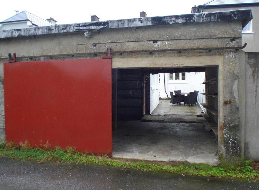 New Street, Abbeyfeale, V94E4C8