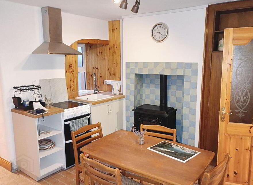 5 Bridge Street, Cahersiveen, V23NC84