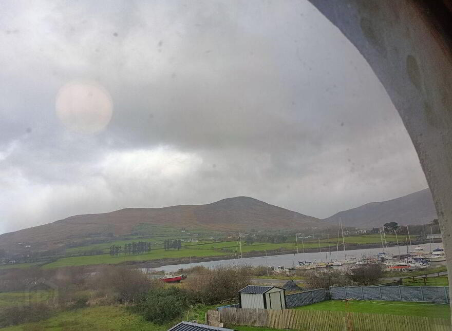 12 Marina Walk, Cahersiveen, V23YY50