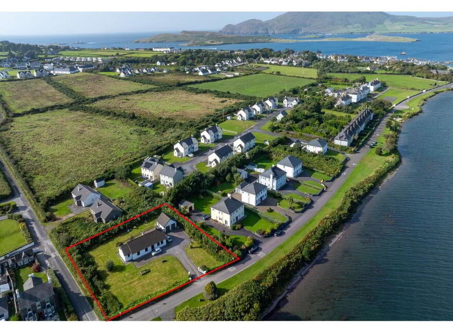 Farranreagh, Valentia Island, Knight's Town, V23HR92 photo