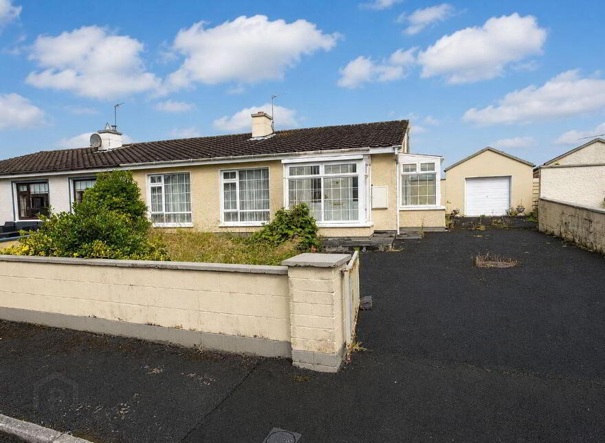 Bloomswood, 18 Hazelgrove, Ruan, Barefield, V95EEW9
