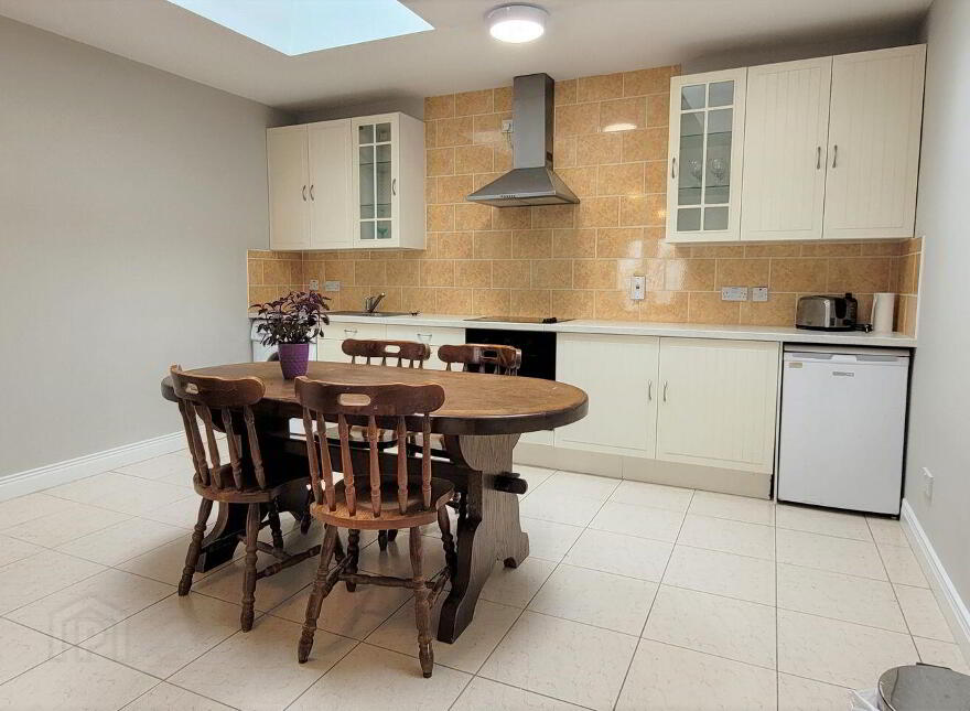 Edward Street, Baltinglass, W91F433 photo