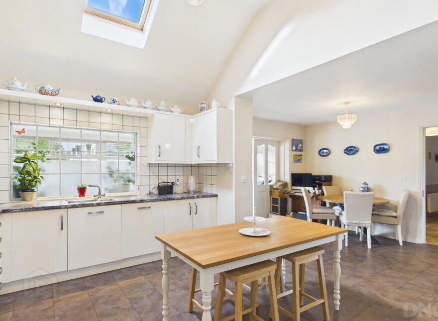 Abramis, 11 Whitehall, Tullamore, R35XK07
