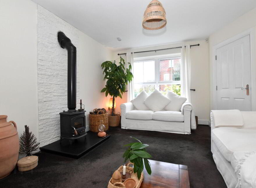 24 Sir Richard Wallace Road, Lisburn, BT28 3ZH