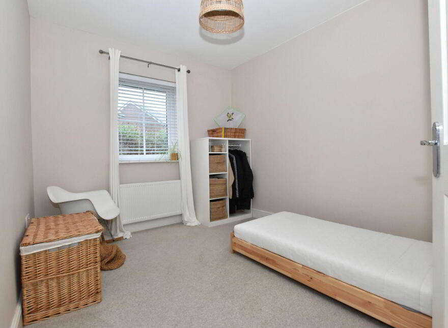 24 Sir Richard Wallace Road, Lisburn, BT28 3ZH