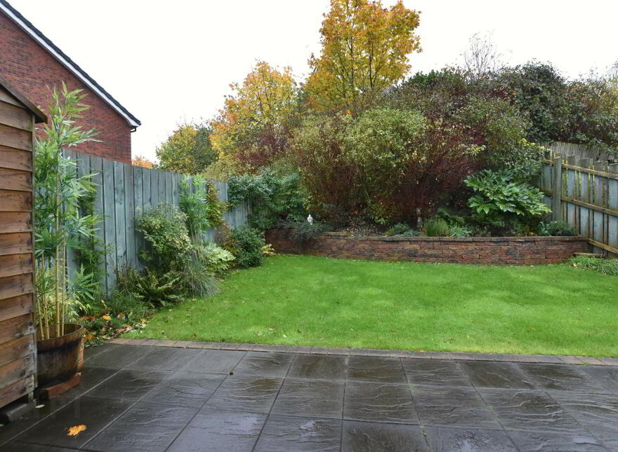 24 Sir Richard Wallace Road, Lisburn, BT28 3ZH