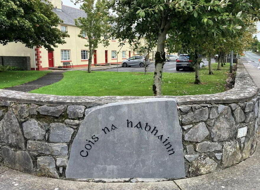 8 Cois Na Habhainn, Abbeyknockmoy, H54WE02