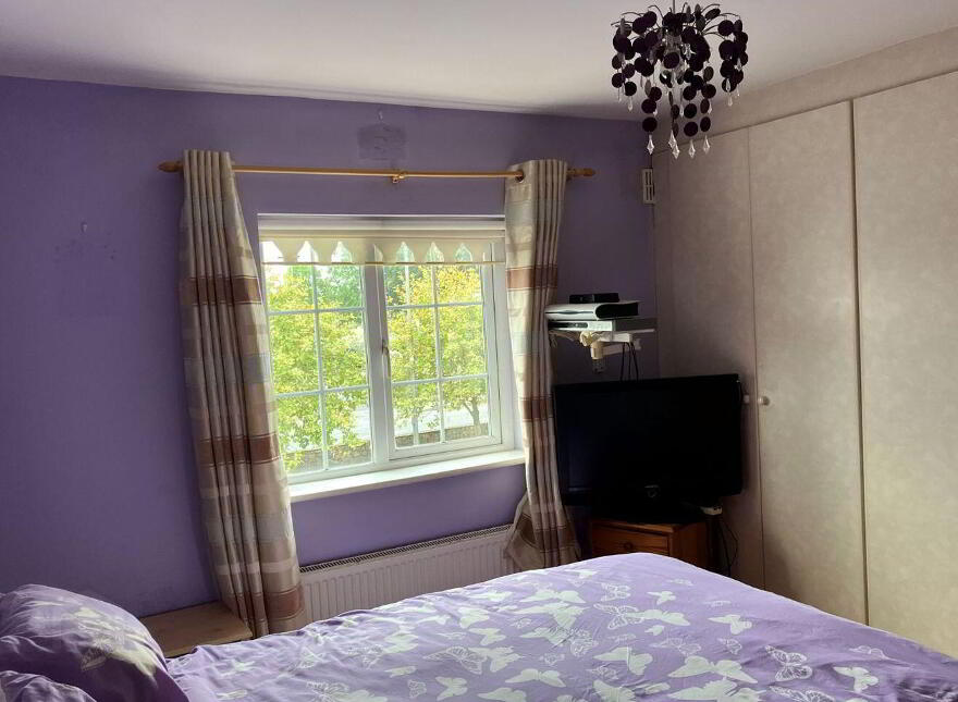 8 Cois Na Habhainn, Abbeyknockmoy, H54WE02
