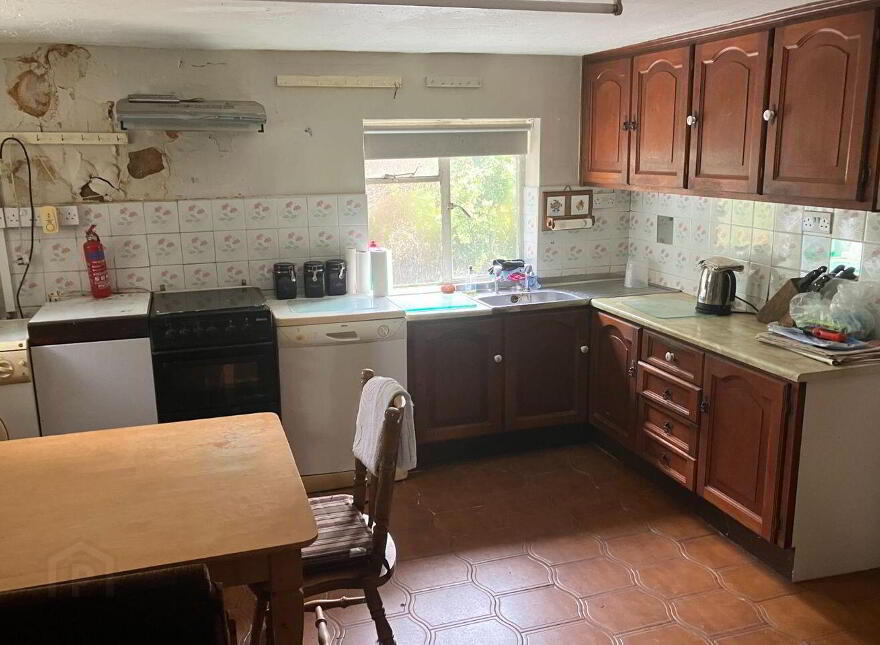 Carrowkeel, Hollymount, F12H020