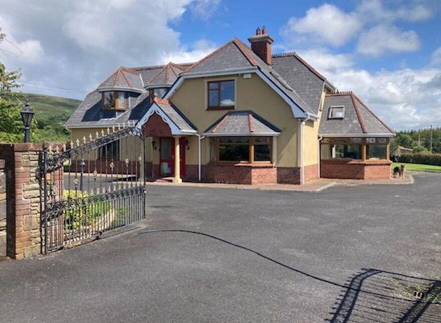 Woodvilla House, Ballygamboon, Castlemaine, V93VP66