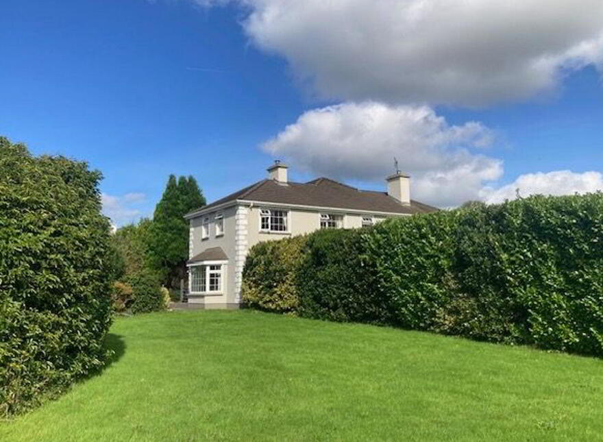 Avondale House, Tralee Road, Killarney, V93Y296