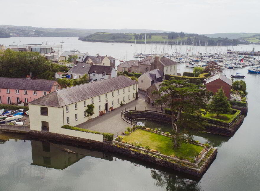 Scilly, Kinsale, P17H580