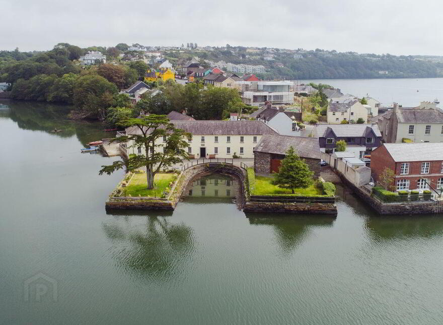 Scilly, Kinsale, P17H580