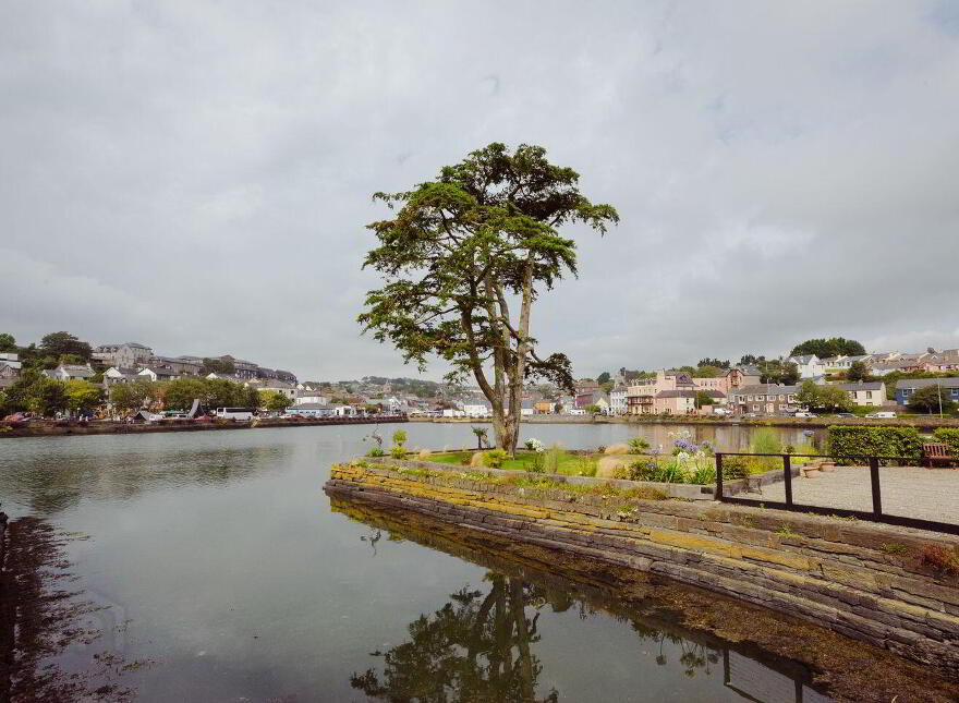 Scilly, Kinsale, P17H580