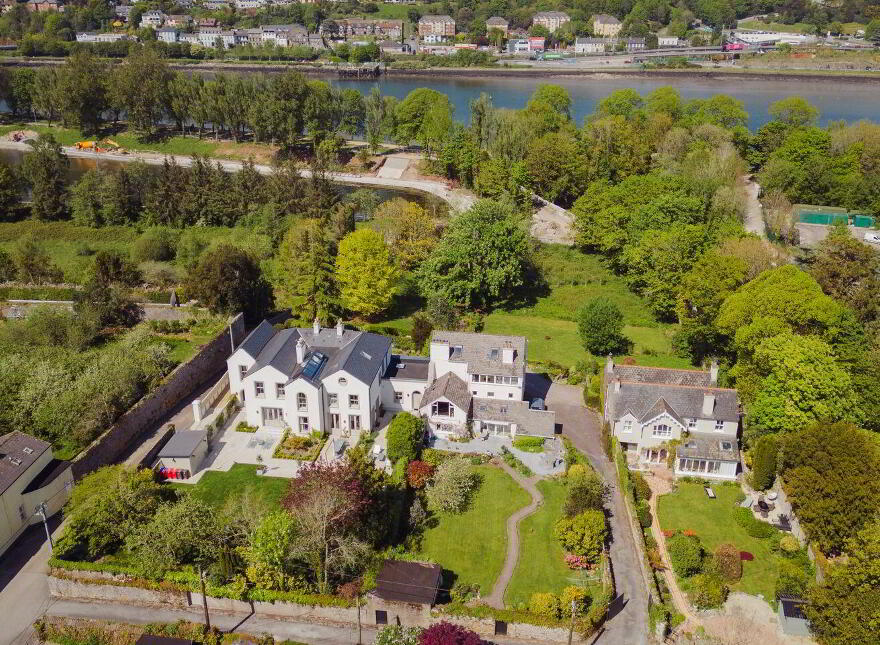 Woodview, Barrington's Avenue, Blackrock, T12E6K4