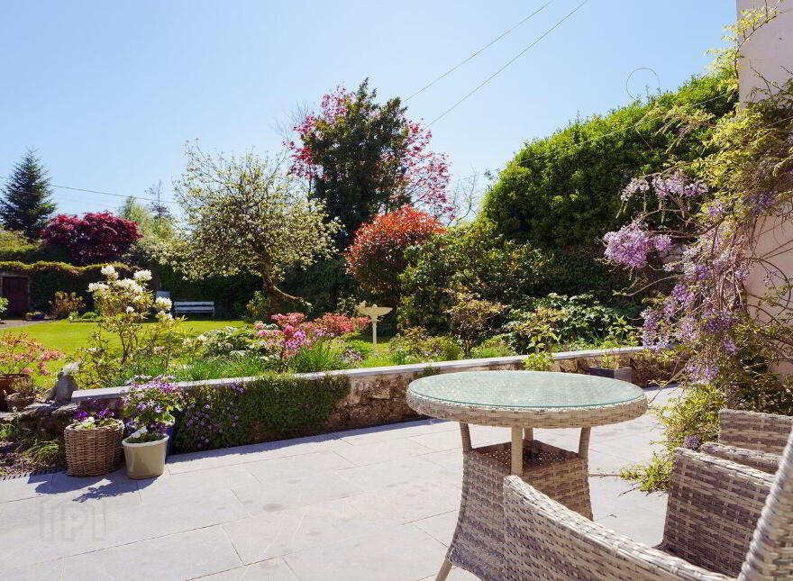 Woodview, Barrington's Avenue, Blackrock, T12E6K4
