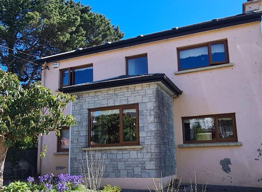 Lackenroe, Glounthaune, T45EV77
