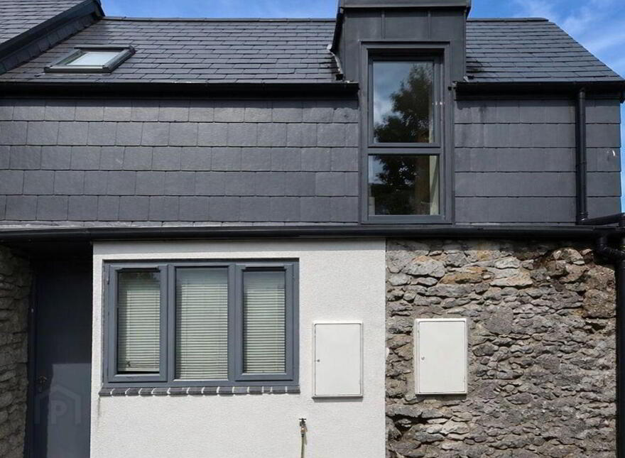 Coach House, Mill Road, Midleton, P25T3Y5