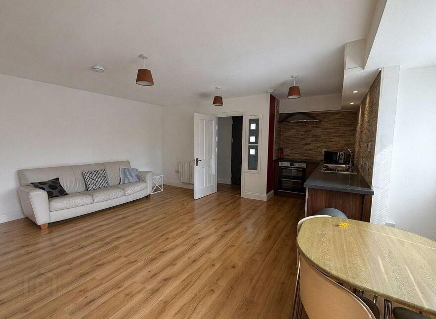 Coach House, Mill Road, Midleton, P25T3Y5