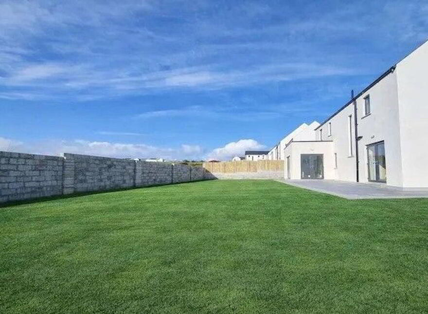 17 Lavallin Garden, Whitechurch, T34N253