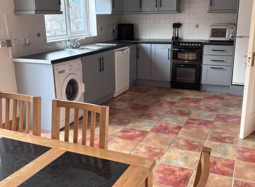 65 Cloyne Meadows, Cloyne, P25HC58