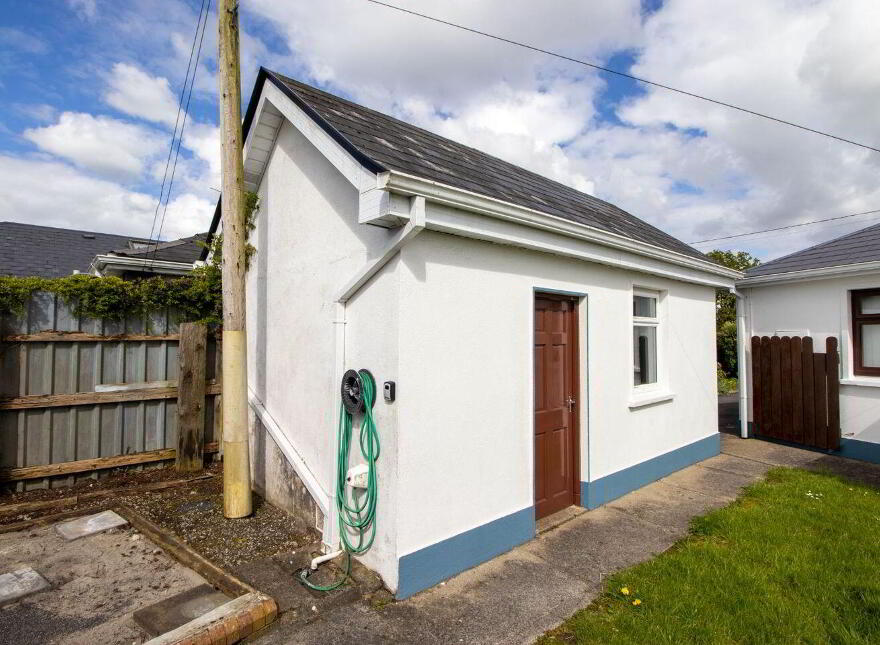Mayfield, Claremorris, F12RT68