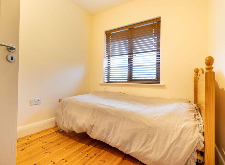 32 Dunbeag, Newport Road, Castlebar, F23WA21