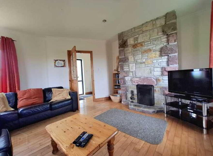 13 Trawmore Cottages, Achill, Achill, F28DA33
