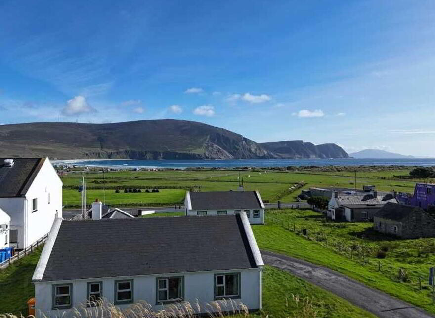 2 Trawmore Cottages, Achill, Achill, F28PR96