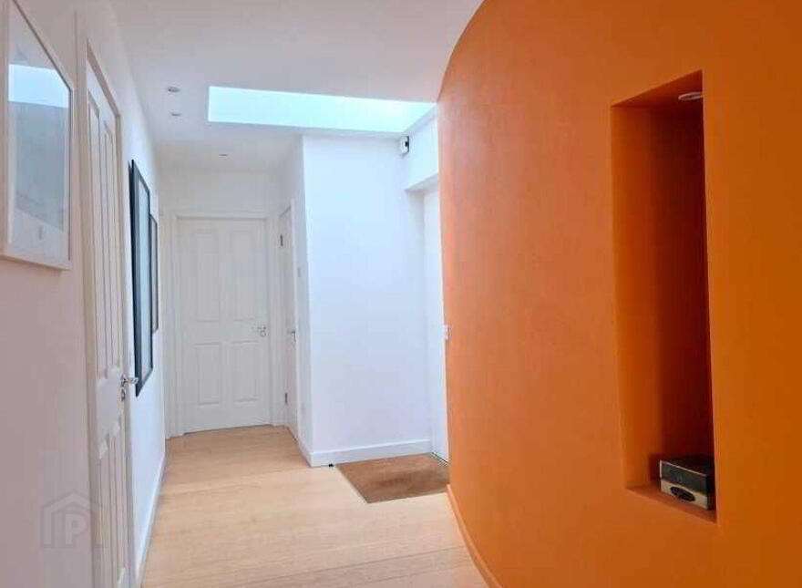 The Colony, Dugort, Achill, F28K735