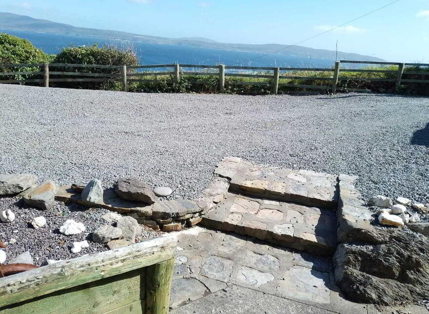 Greenane, Bere Island, Beara, P75P448