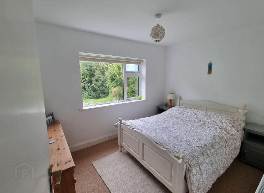 Reenavaude, Beara, Beara, P75VY40