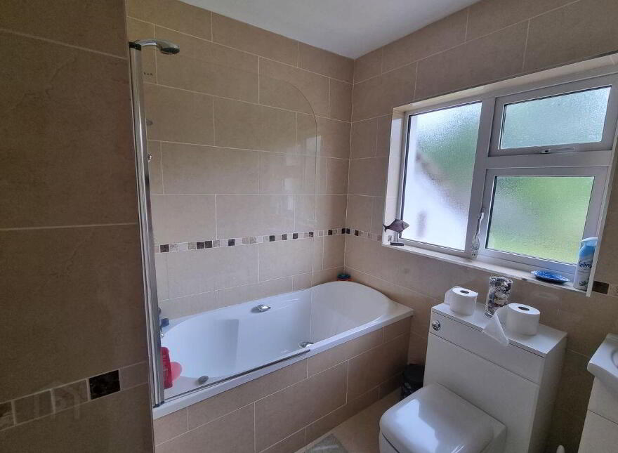 Reenavaude, Beara, Beara, P75VY40
