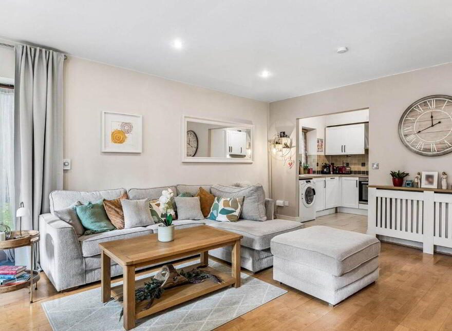 Apartment 1 Kingston Hall, Harold`s Grange Road, Ticknock, D18VP64