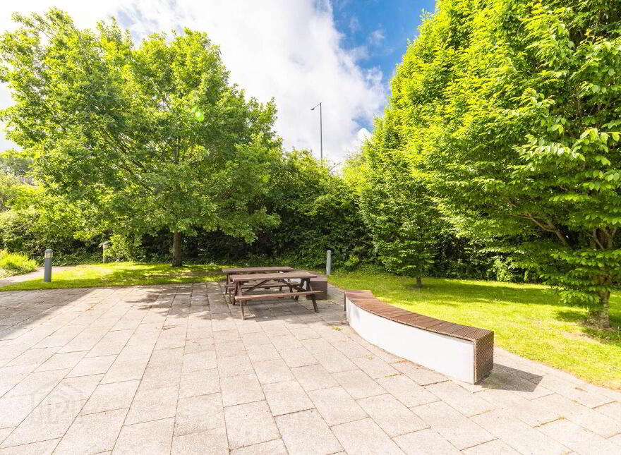 Apartment 1 Kingston Hall, Harold`s Grange Road, Ticknock, D18VP64