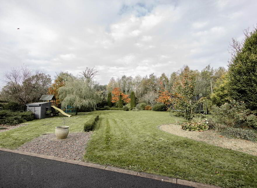 64 Inishmore Road, Lisbellaw, Enniskillen, BT94 5NH