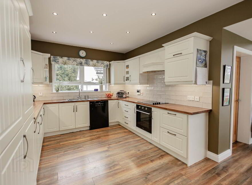 64 Inishmore Road, Lisbellaw, Enniskillen, BT94 5NH