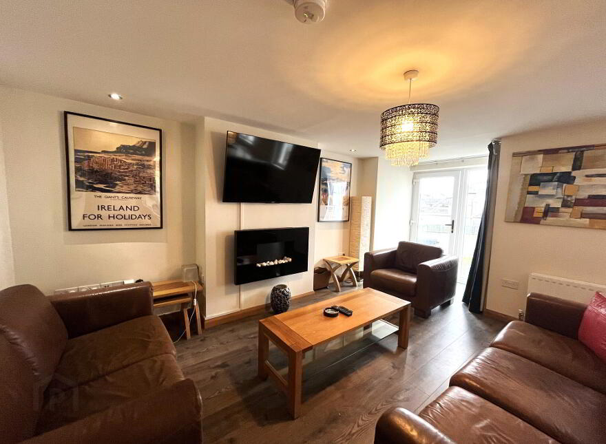 14 Peninsula Apartments, Portrush, BT56 8AB